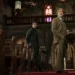 Benoit Blanc retorna em novo mistério emocionante 2 Benoit Blanc Wake Up Dead Man: A Knives Out Mystery First Look Photo